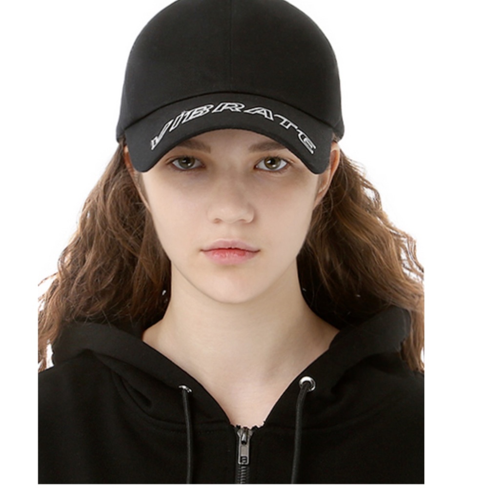 Vibrate Satin Hat - image 8